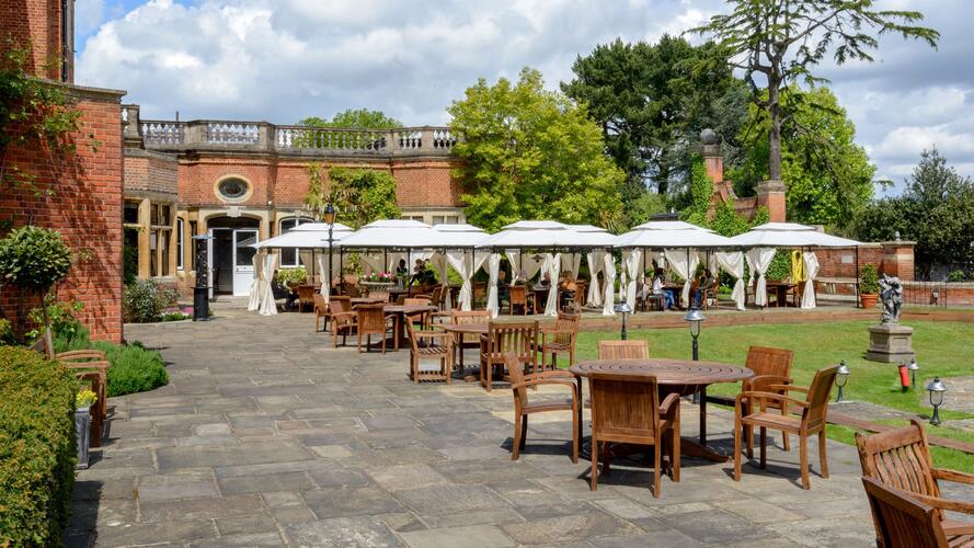 Warren House Hotel outdoor dining