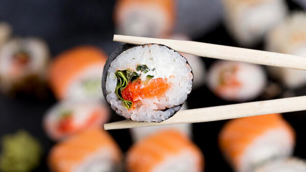 Futomaki o “sushi de rollo grueso” 