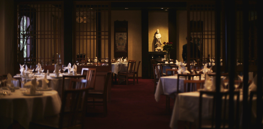 The dining room at Flower Drum in Melbourne