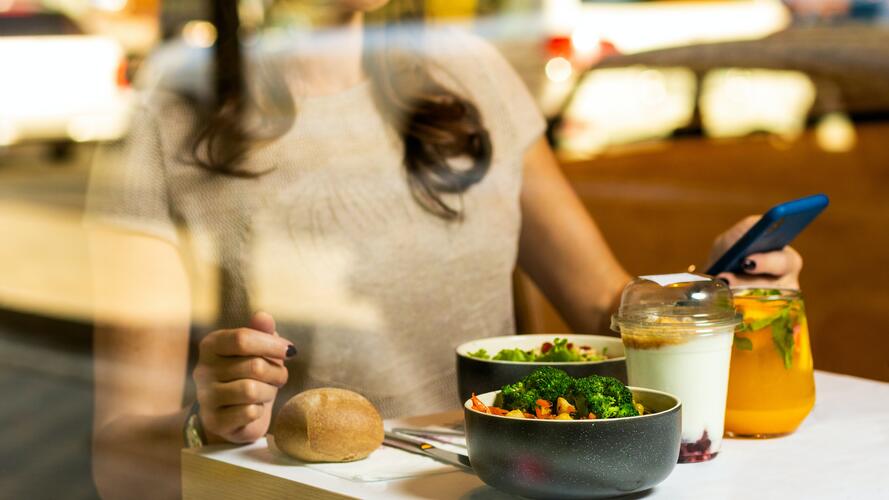 Flexitarian meal with vegetables, fruit juice, dairy and bread