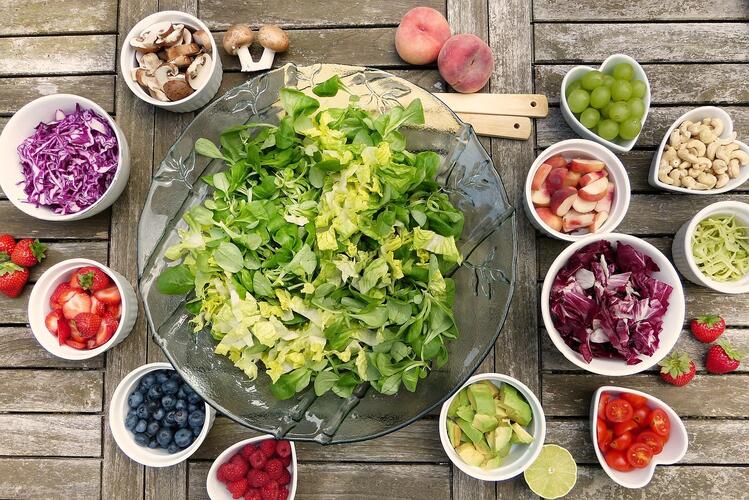 Colourful vegetables and fruits: time for a plant-based diet