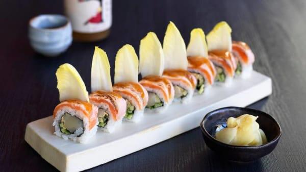 Plate of sushi at Yamagen