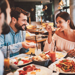 Best Waterfront Dining Spots in Tasmania