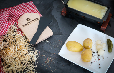 Top 7 des restaurants où manger une raclette à Paris à essayer absolument